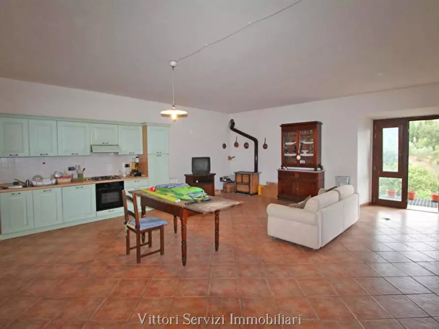 Immagine 5 di Casa bifamiliare in vendita  in via Guerazzi a Sinalunga