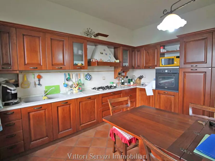 Immagine 8 di Casa bifamiliare in vendita  in via Guerazzi a Sinalunga