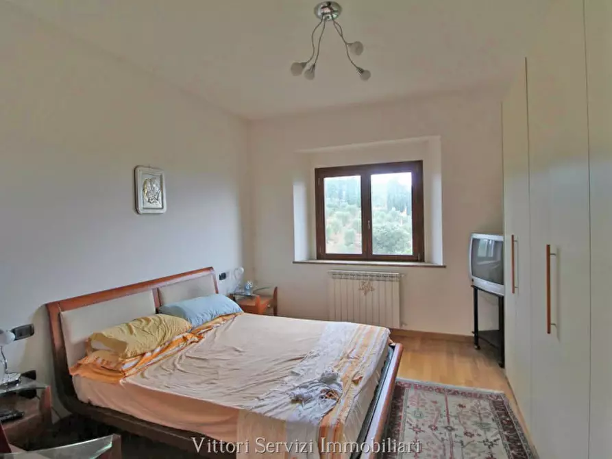 Immagine 12 di Casa bifamiliare in vendita  in via Guerazzi a Sinalunga