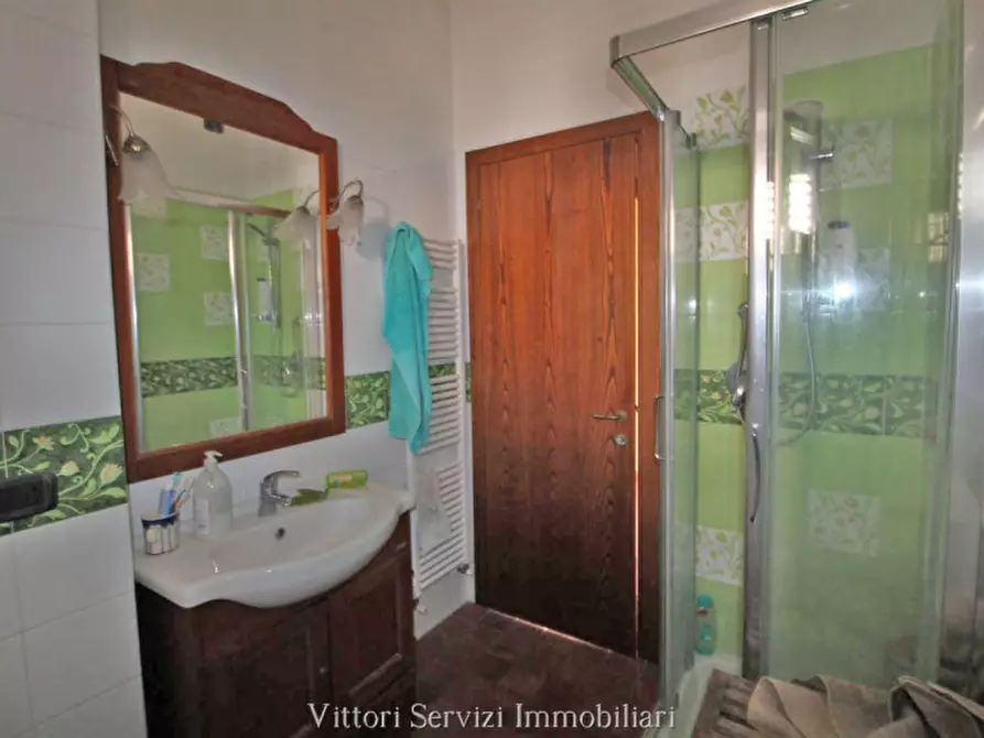 Immagine 17 di Casa bifamiliare in vendita  in via Guerazzi a Sinalunga