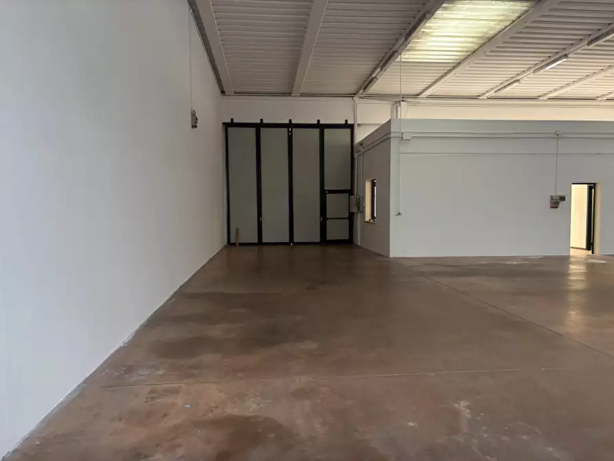Immagine 8 di Capannone industriale in affitto  in Via Caduti sul Lavoro a Villafranca Padovana