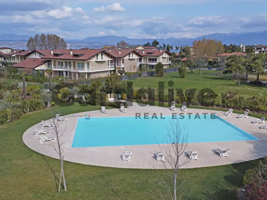 Immagine 3 di Appartamento in vendita  in Via Benaco a Sirmione