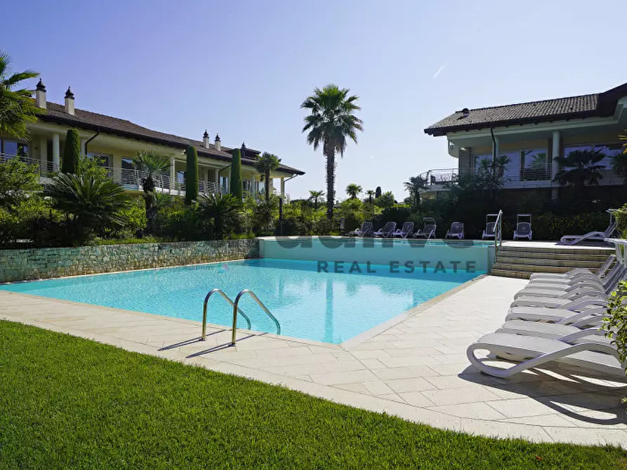 Immagine 7 di Appartamento in vendita  in Via Benaco a Sirmione