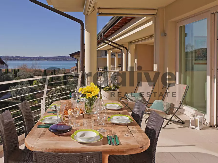 Immagine 12 di Appartamento in vendita  in Via Benaco a Sirmione