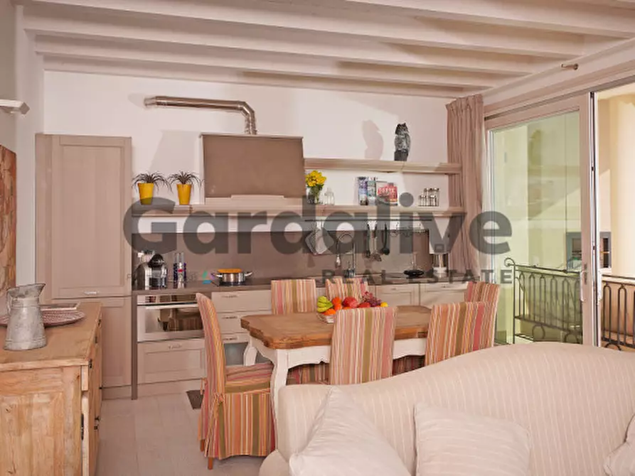 Immagine 14 di Appartamento in vendita  in Via Benaco a Sirmione