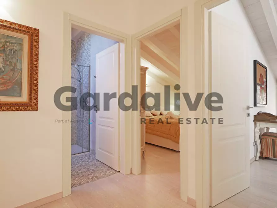 Immagine 20 di Appartamento in vendita  in Via Benaco a Sirmione