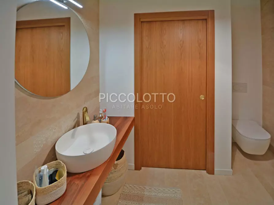 Immagine 13 di Appartamento in vendita  in via Canova a Asolo