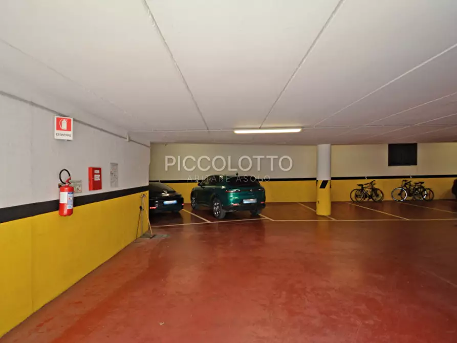 Immagine 15 di Appartamento in vendita  in via Canova a Asolo