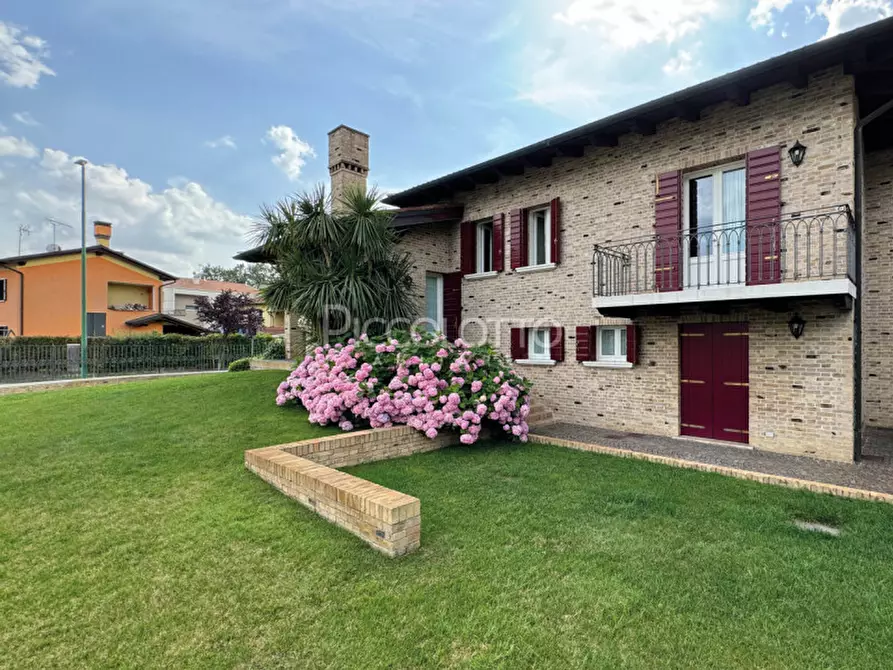 Immagine 27 di Casa bifamiliare in vendita  in via Marconi a Salzano