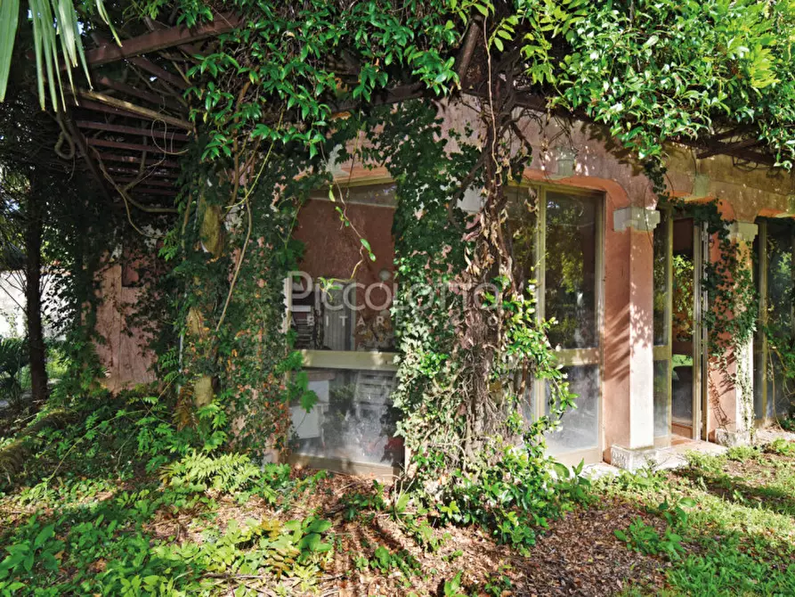 Immagine 27 di Villa in vendita  in via Roma a Fonte