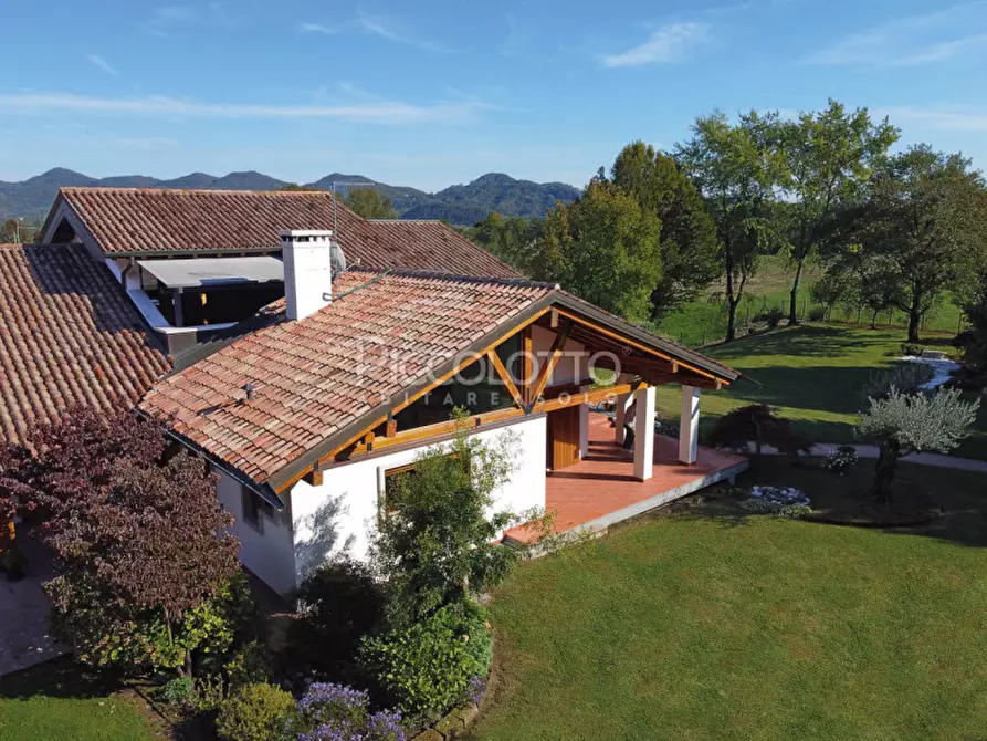 Immagine 8 di Villa in vendita  in via Foresto di Pagnano a Asolo
