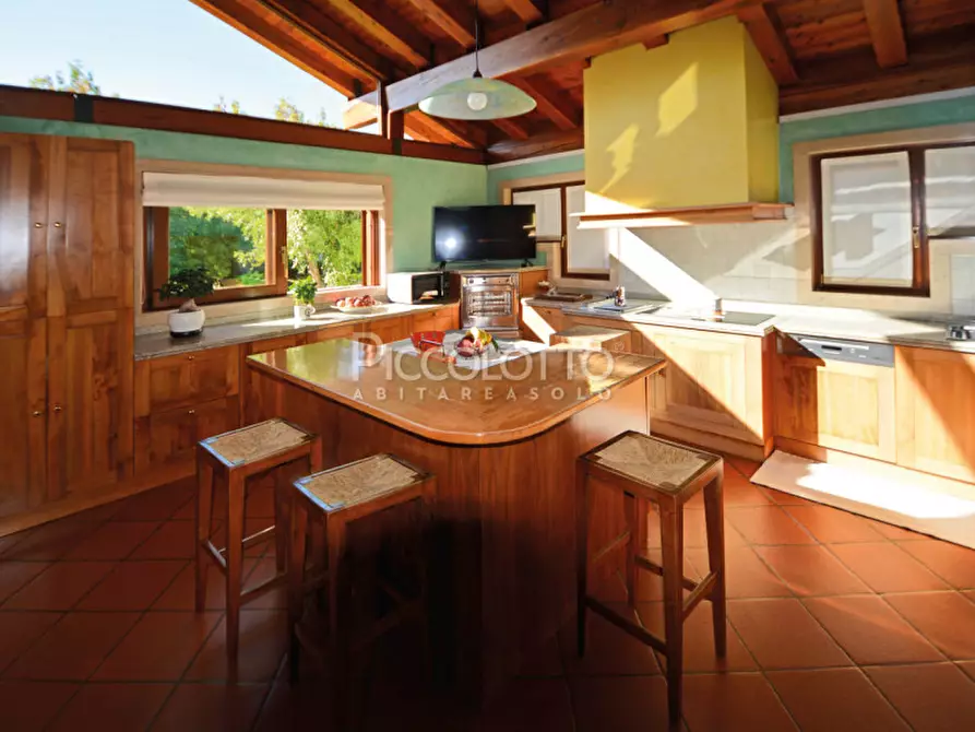 Immagine 15 di Villa in vendita  in via Foresto di Pagnano a Asolo