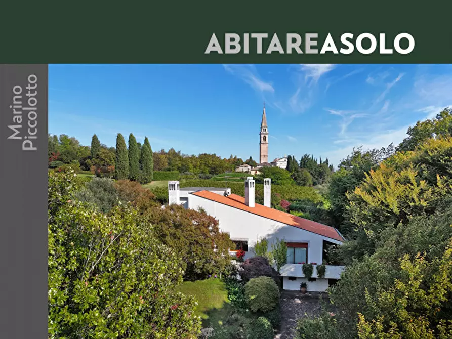 Immagine 1 di Villa in vendita  in via Monte Pelmo a Montebelluna