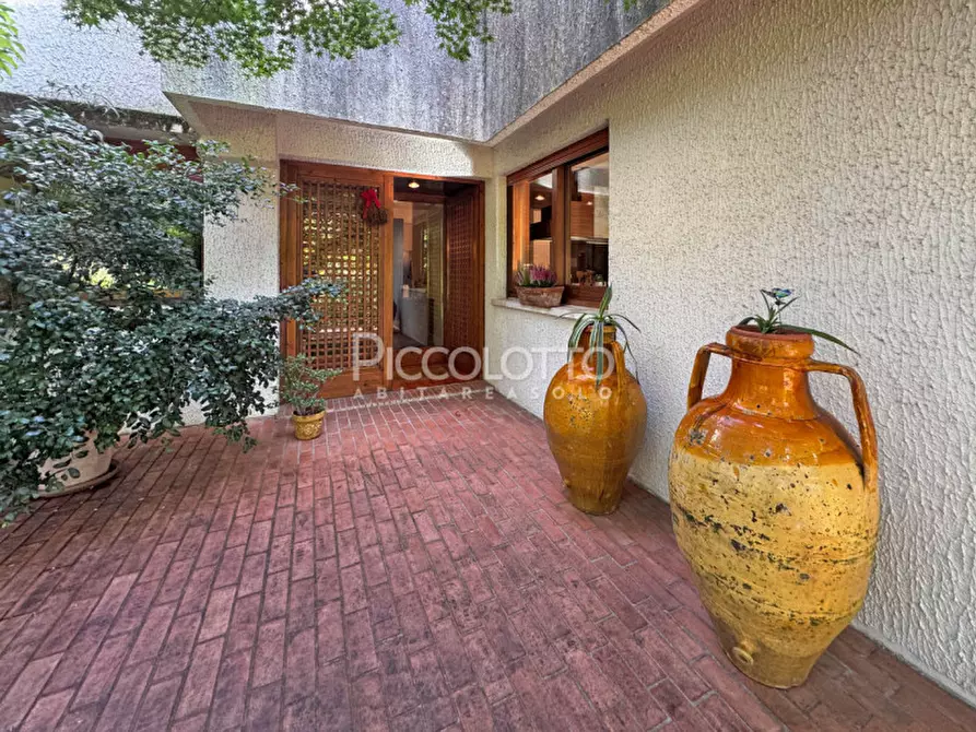 Immagine 9 di Villa in vendita  in via Monte Pelmo a Montebelluna