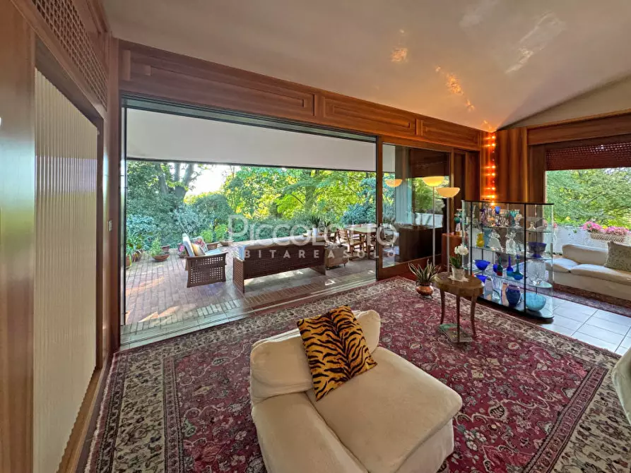 Immagine 10 di Villa in vendita  in via Monte Pelmo a Montebelluna