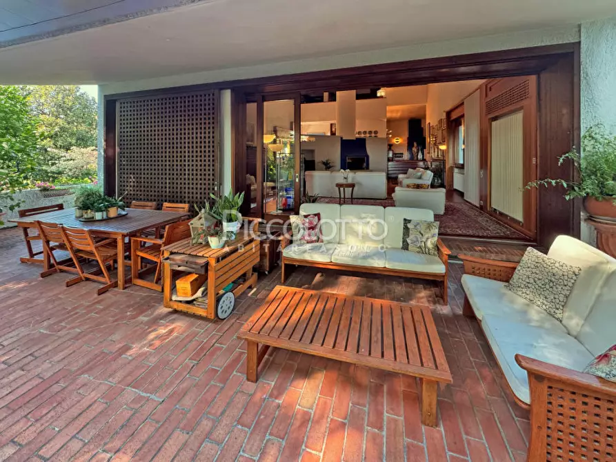 Immagine 12 di Villa in vendita  in via Monte Pelmo a Montebelluna