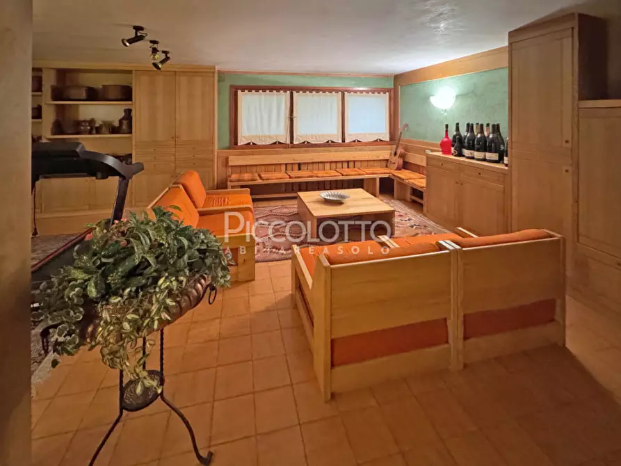 Immagine 24 di Villa in vendita  in via Monte Pelmo a Montebelluna