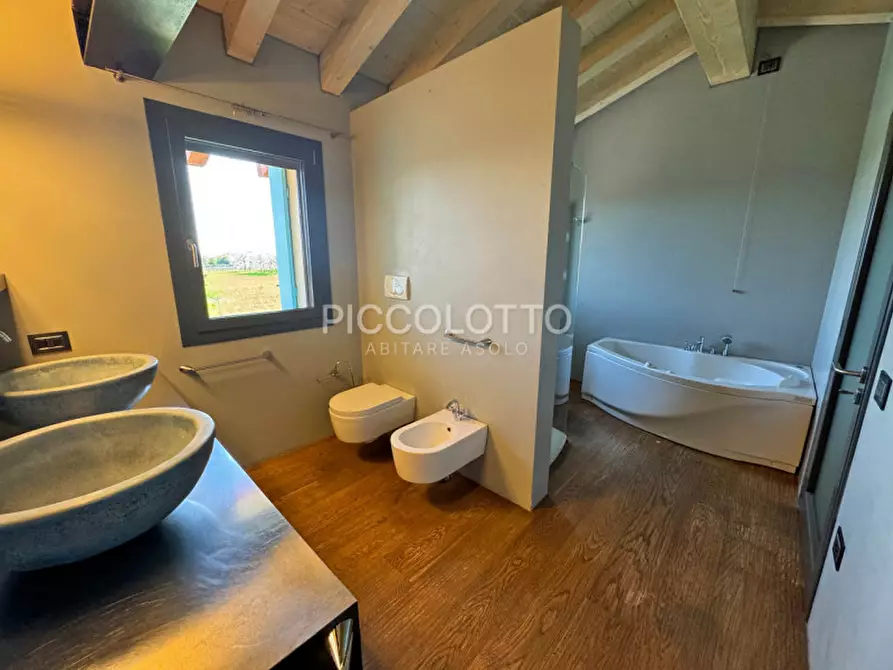 Immagine 24 di Villa in vendita  in via Bosco a Asolo