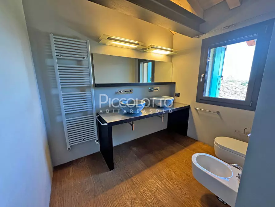 Immagine 28 di Villa in vendita  in via Bosco a Asolo