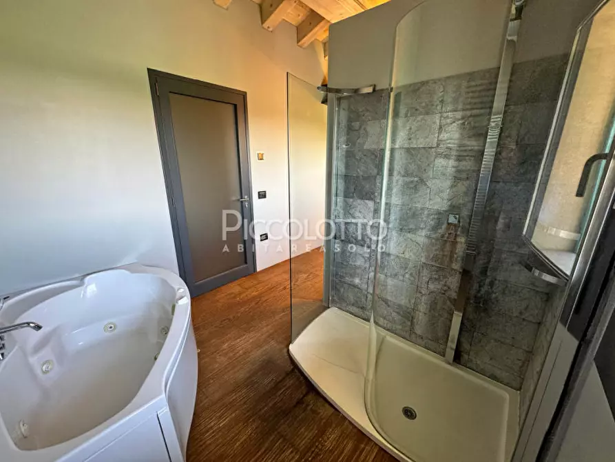 Immagine 29 di Villa in vendita  in via Bosco a Asolo