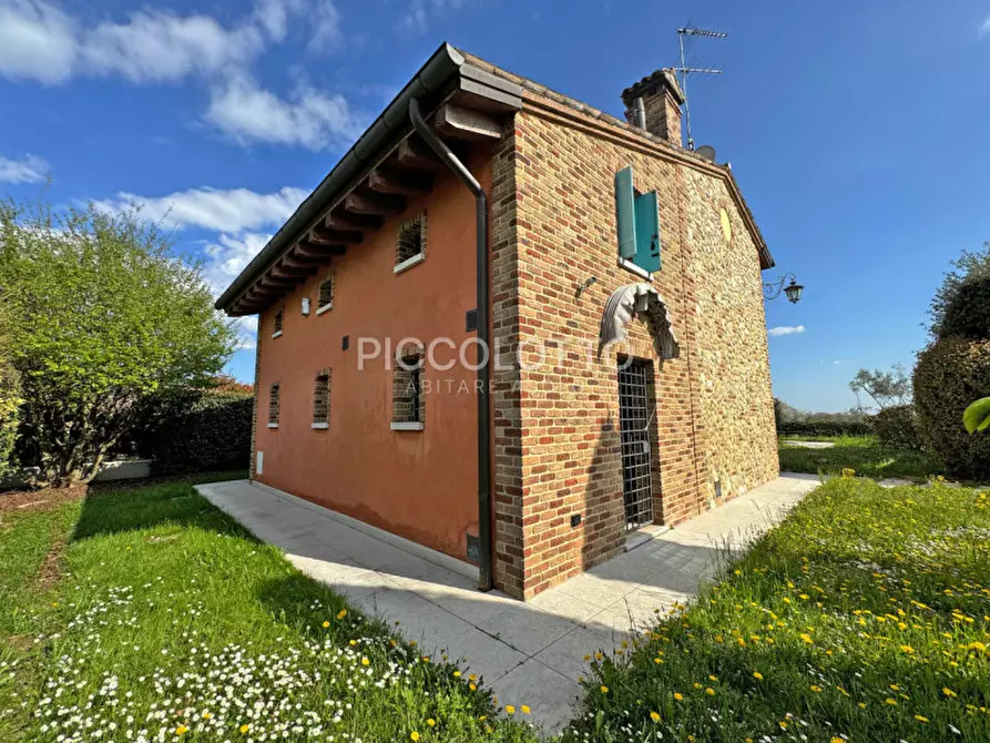Immagine 29 di Villa in vendita  in via Bosco a Asolo