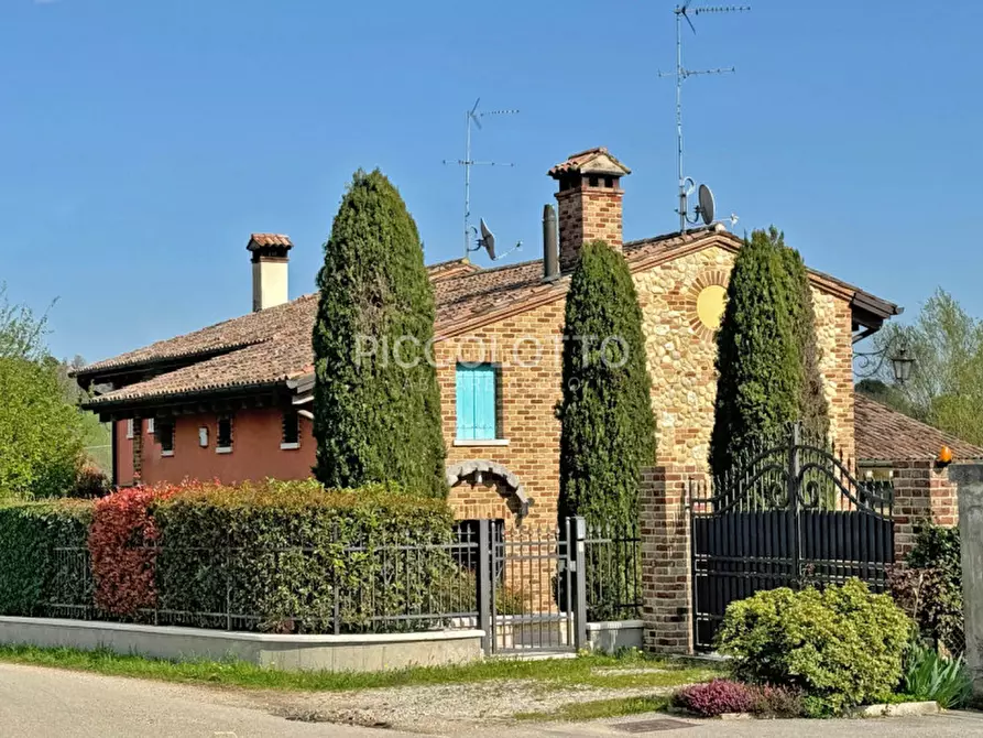 Immagine 30 di Villa in vendita  in via Bosco a Asolo