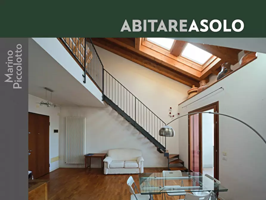 Immagine 1 di Appartamento in vendita  in via Leonardo da Vinci a Asolo