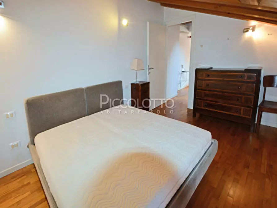 Immagine 11 di Appartamento in vendita  in via Leonardo da Vinci a Asolo