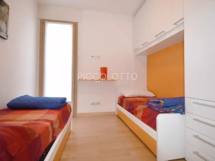 Immagine 9 di Appartamento in vendita  in Via Carmen Frova a Jesolo
