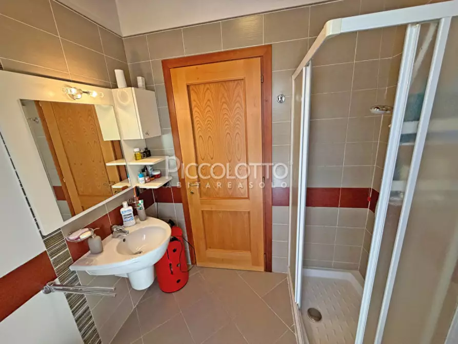 Immagine 9 di Appartamento in vendita  in via Caterina a Asolo