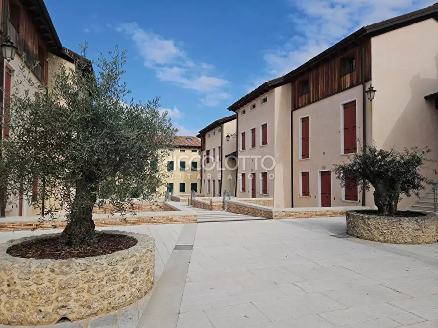 Immagine 17 di Appartamento in vendita  in via Caterina a Asolo
