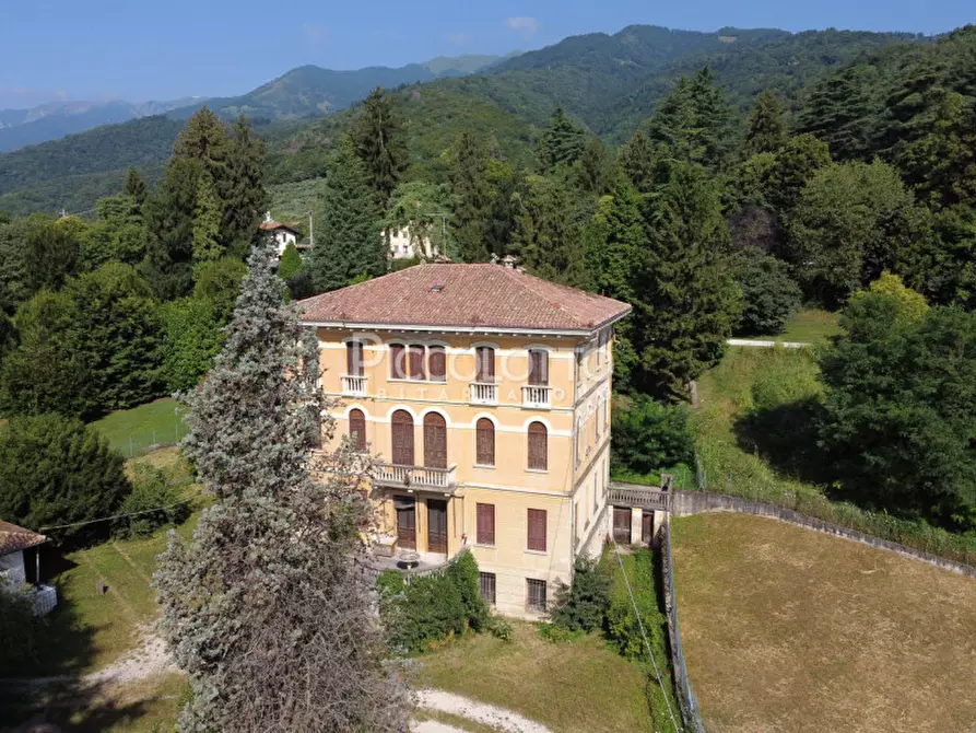 Immagine 4 di Villa in vendita  in via san Giorgio a Cavaso Del Tomba