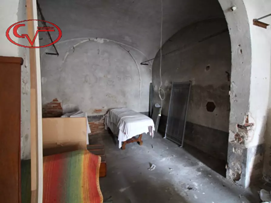 Immagine 2 di Magazzino in vendita  in via puccini a Montevarchi