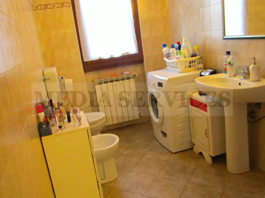 Immagine 11 di Appartamento in vendita  in via Guglielmo Marconi n° 8 a Voghera