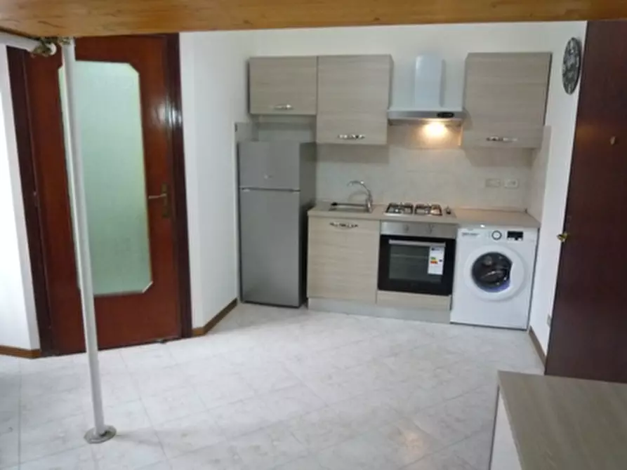 Immagine 8 di Appartamento in affitto  in Via Palizzi 60 a Napoli