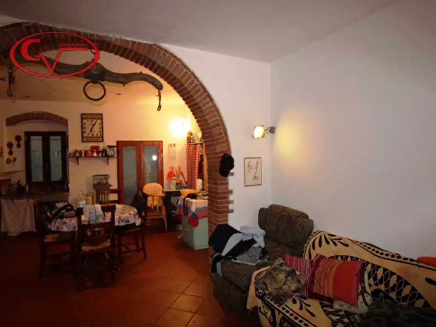 Immagine 1 di Appartamento in vendita  in via n. angeli a Bucine
