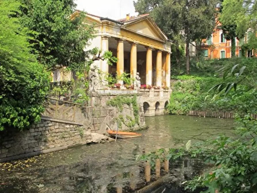 Immagine 24 di Appartamento in affitto  in Viale Roma  10 a Vicenza