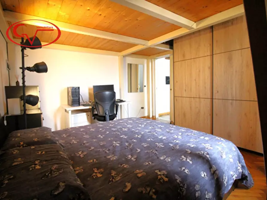 Immagine 14 di Appartamento in vendita  in via burzagli a Montevarchi