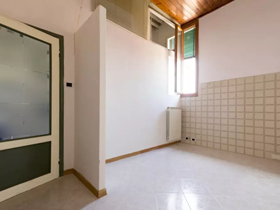 Immagine 29 di Appartamento in vendita  in via burzagli a Montevarchi