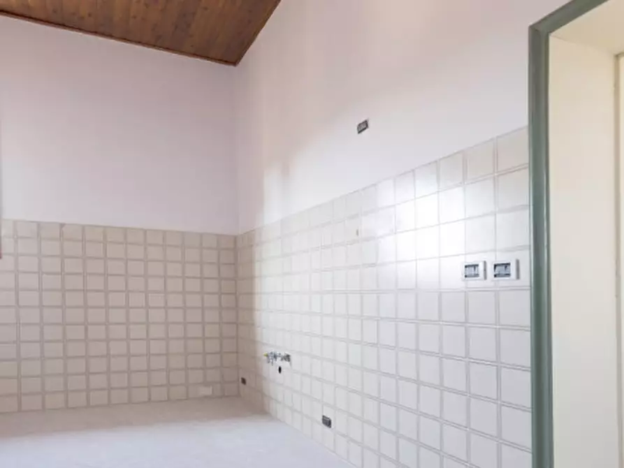 Immagine 31 di Appartamento in vendita  in via burzagli a Montevarchi