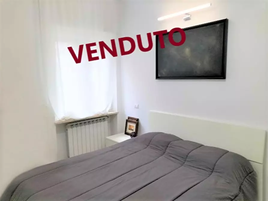 Immagine 1 di Appartamento in vendita  in Piazza Neuschuler a Roma