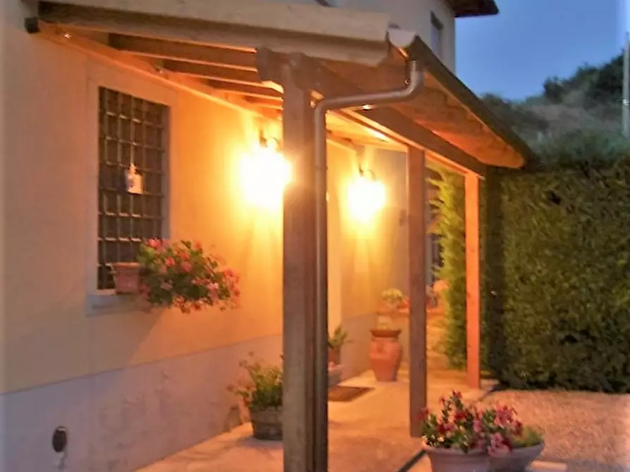 Immagine 3 di Casa quadrifamiliare in vendita  in ville a Terranuova Bracciolini