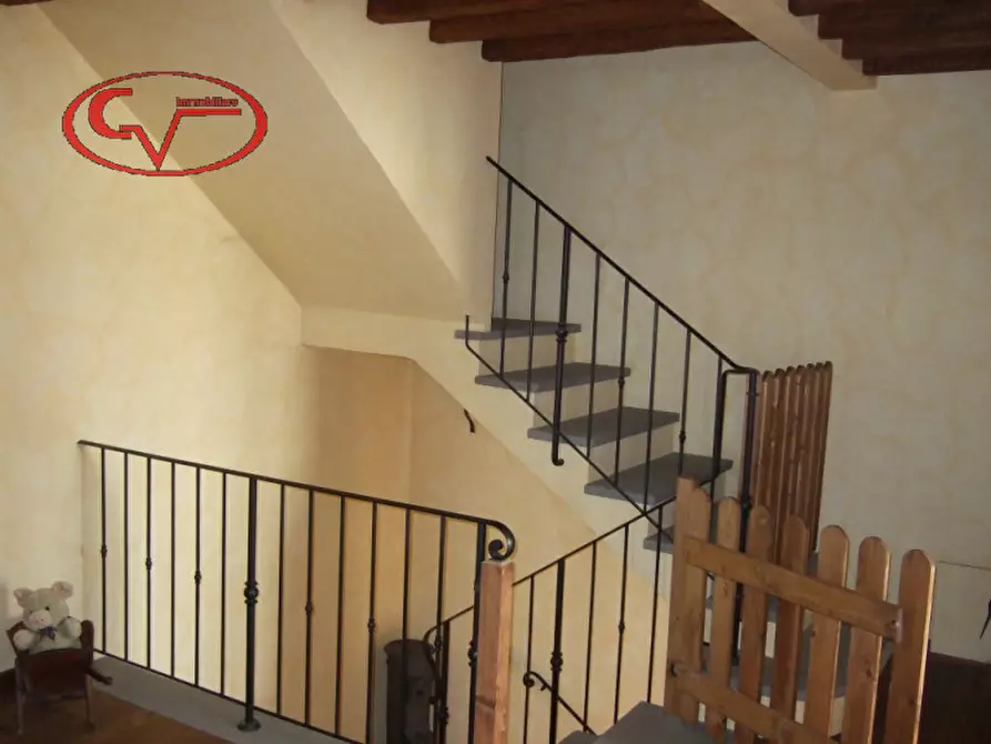 Immagine 10 di Casa quadrifamiliare in vendita  in ville a Terranuova Bracciolini