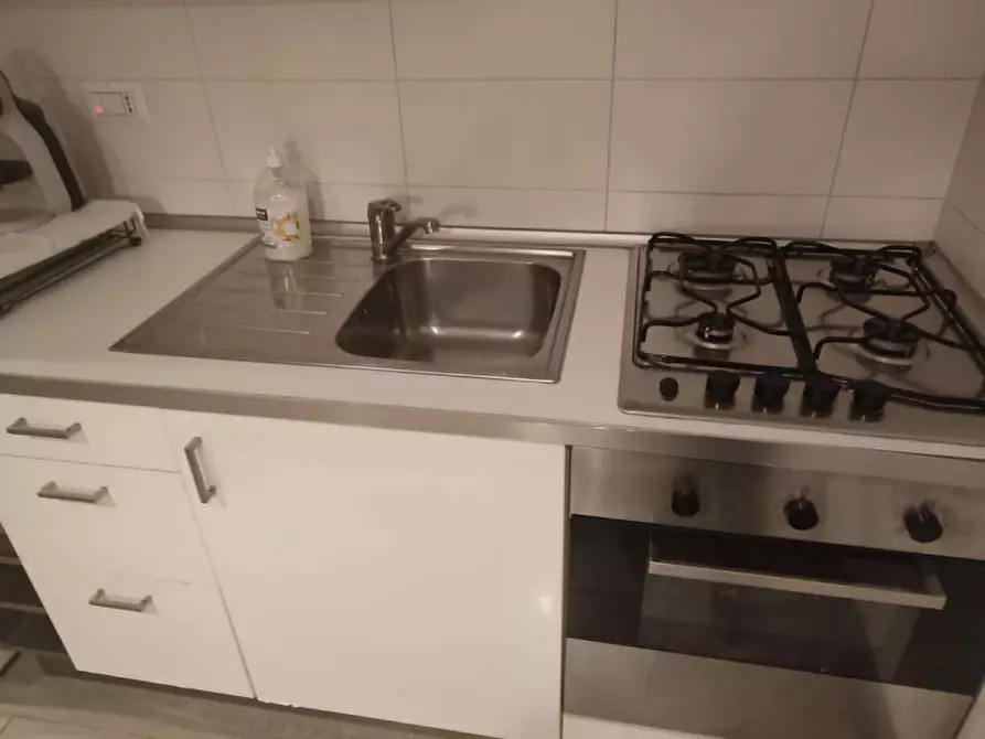 Immagine 1 di Appartamento in affitto  in Via Carlo de cesare 23 a Napoli