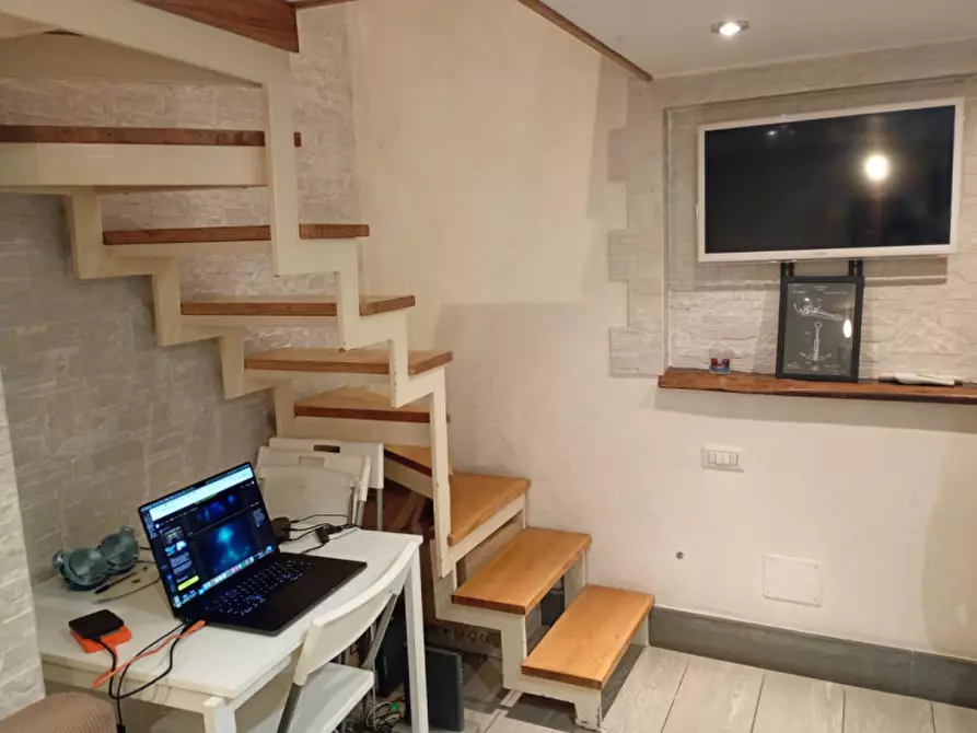 Immagine 30 di Appartamento in affitto  in Via Carlo de cesare 23 a Napoli