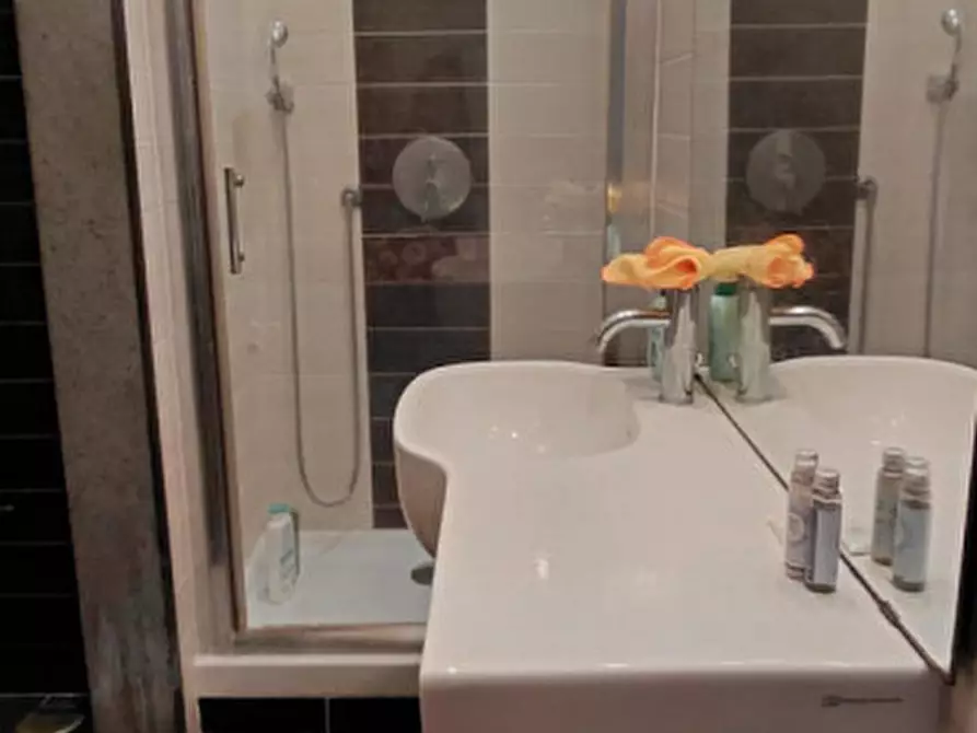 Immagine 43 di Appartamento in affitto  in Via Carlo de cesare 23 a Napoli