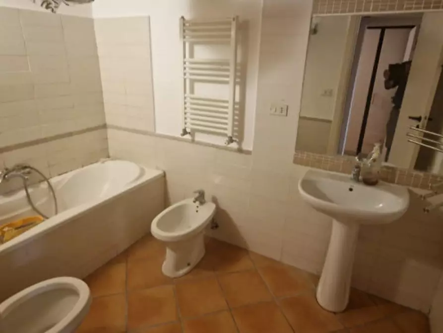 Immagine 20 di Appartamento in affitto  in Via Villari a Napoli