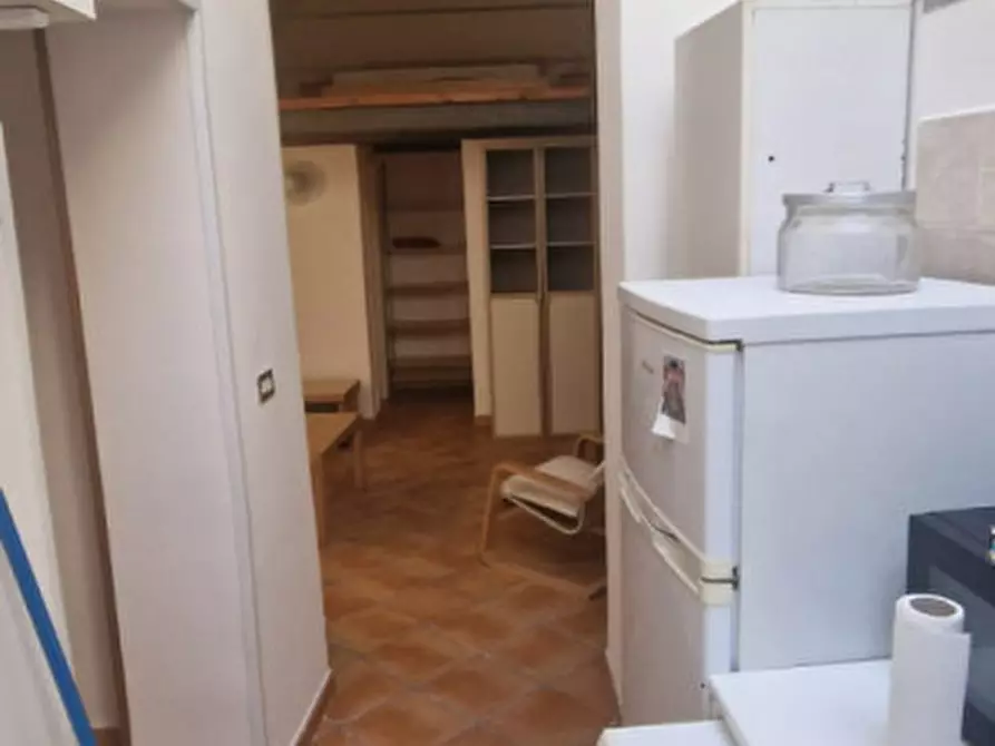 Immagine 29 di Appartamento in affitto  in Via Villari a Napoli