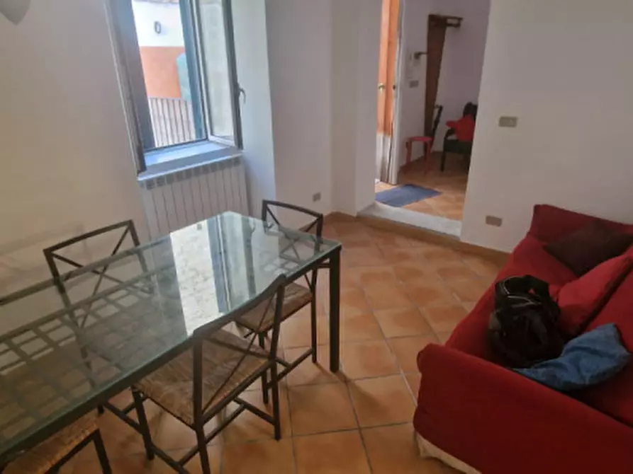 Immagine 33 di Appartamento in affitto  in Via Villari a Napoli