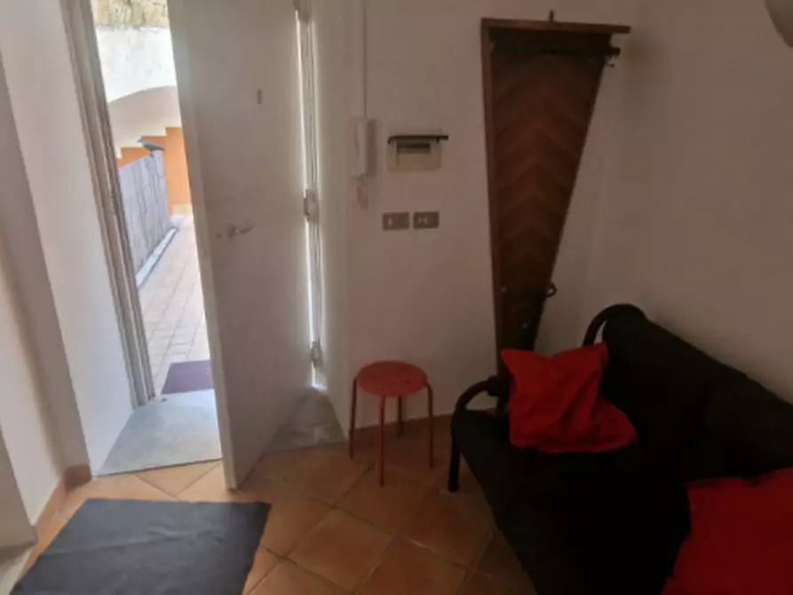 Immagine 36 di Appartamento in affitto  in Via Villari a Napoli